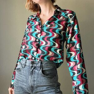 Vintage Abstract Wavy Printed Long Sleeve Button Up Top